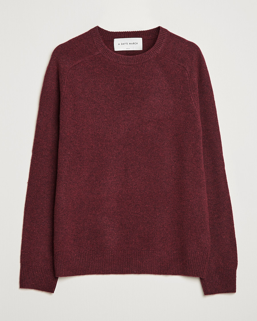 Men | Knitted Jumpers | A Day's March | Brodick Lambswool Sweater Wine