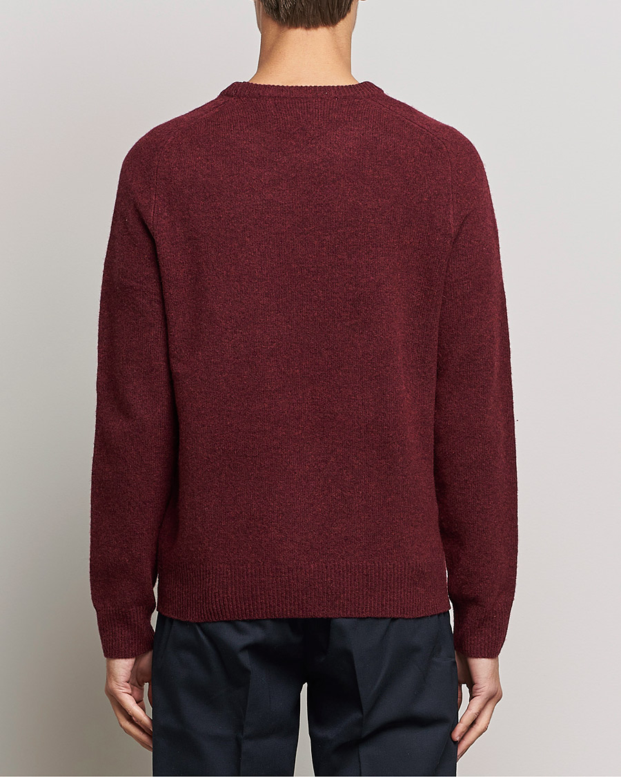 Men | Sweaters & Knitwear | A Day's March | Brodick Lambswool Sweater Wine