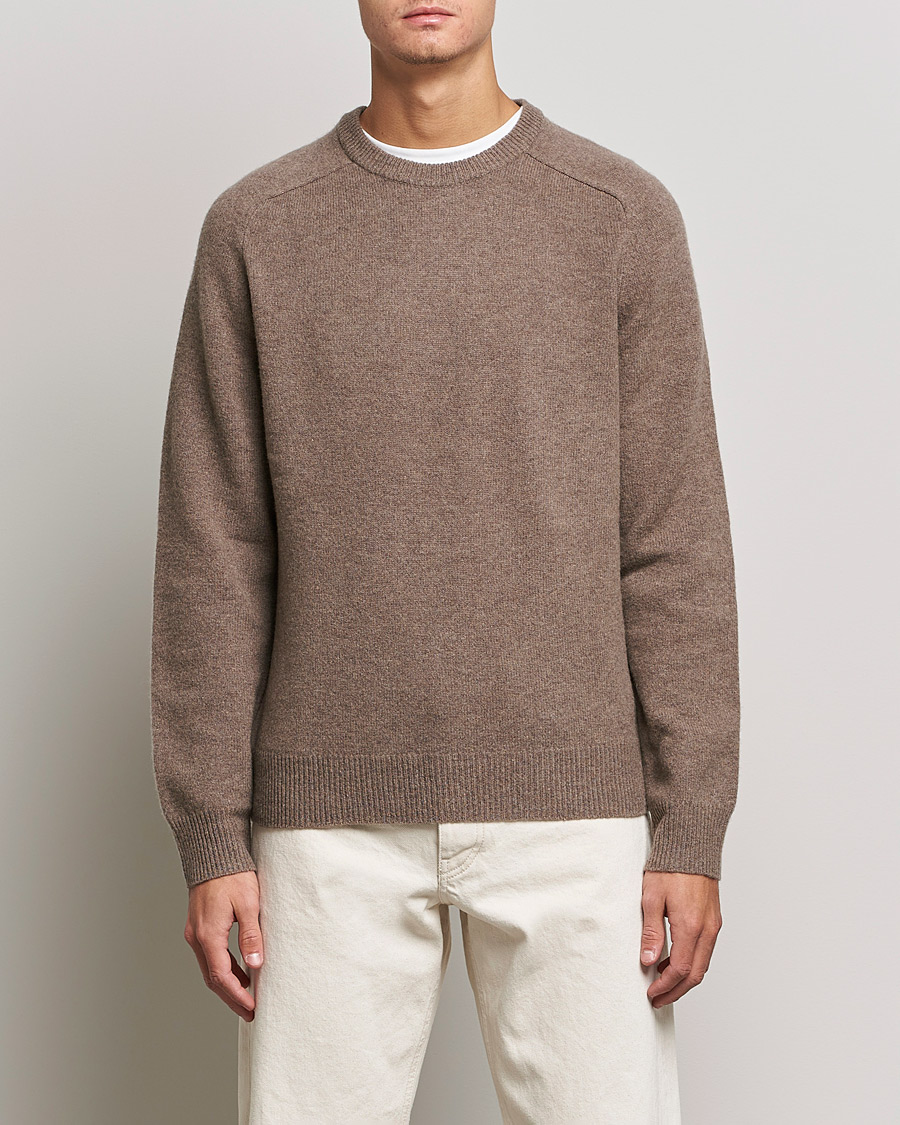 Men | Sweaters & Knitwear | A Day's March | Brodick Lambswool Sweater Taupe Melange