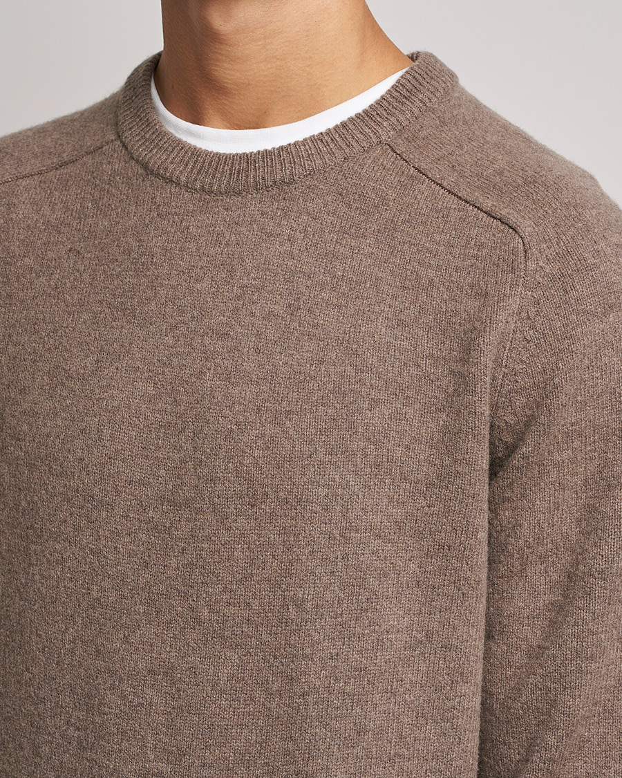 Men | Sweaters & Knitwear | A Day's March | Brodick Lambswool Sweater Taupe Melange