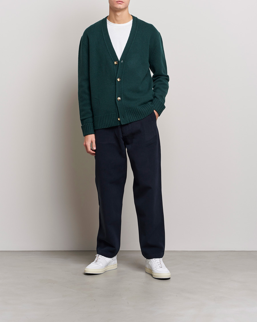 Men | Sweaters & Knitwear | A Day's March | Snag Lambswool Cardigan Bottle Green