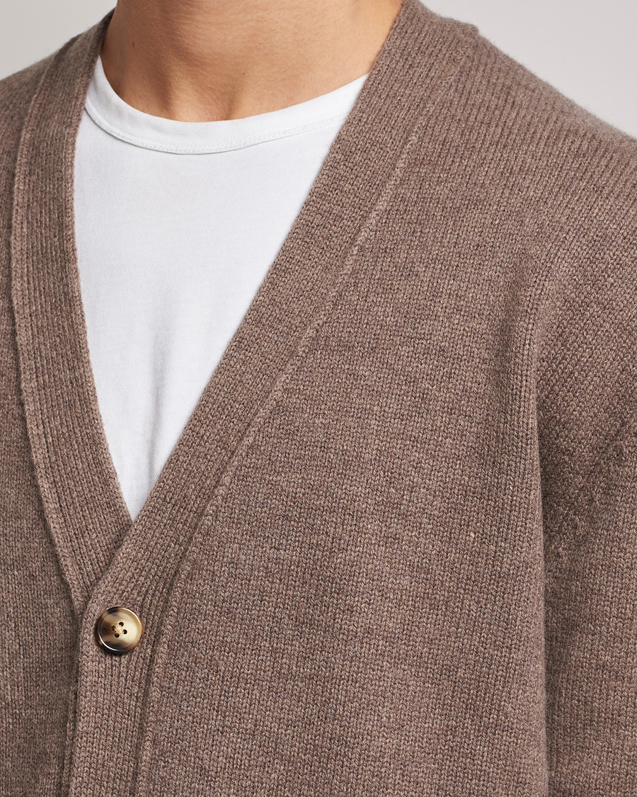 Men | Sweaters & Knitwear | A Day's March | Snag Lambswool Cardigan Taupe Melange