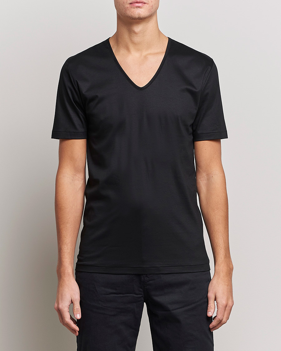 Men |  | Zimmerli of Switzerland | Sea Island Cotton V-Neck T-Shirt Black