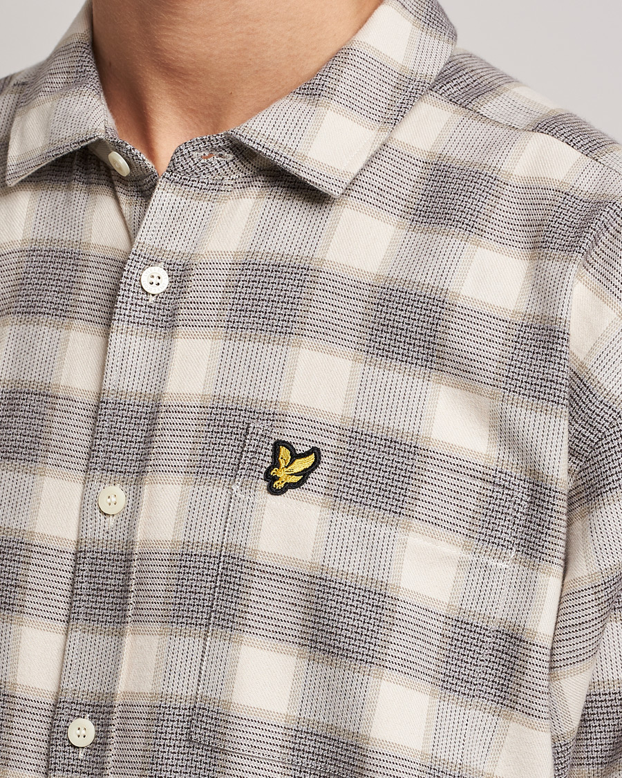 Men | Shirts | Lyle & Scott | Checked Cotton Shirt Taupe