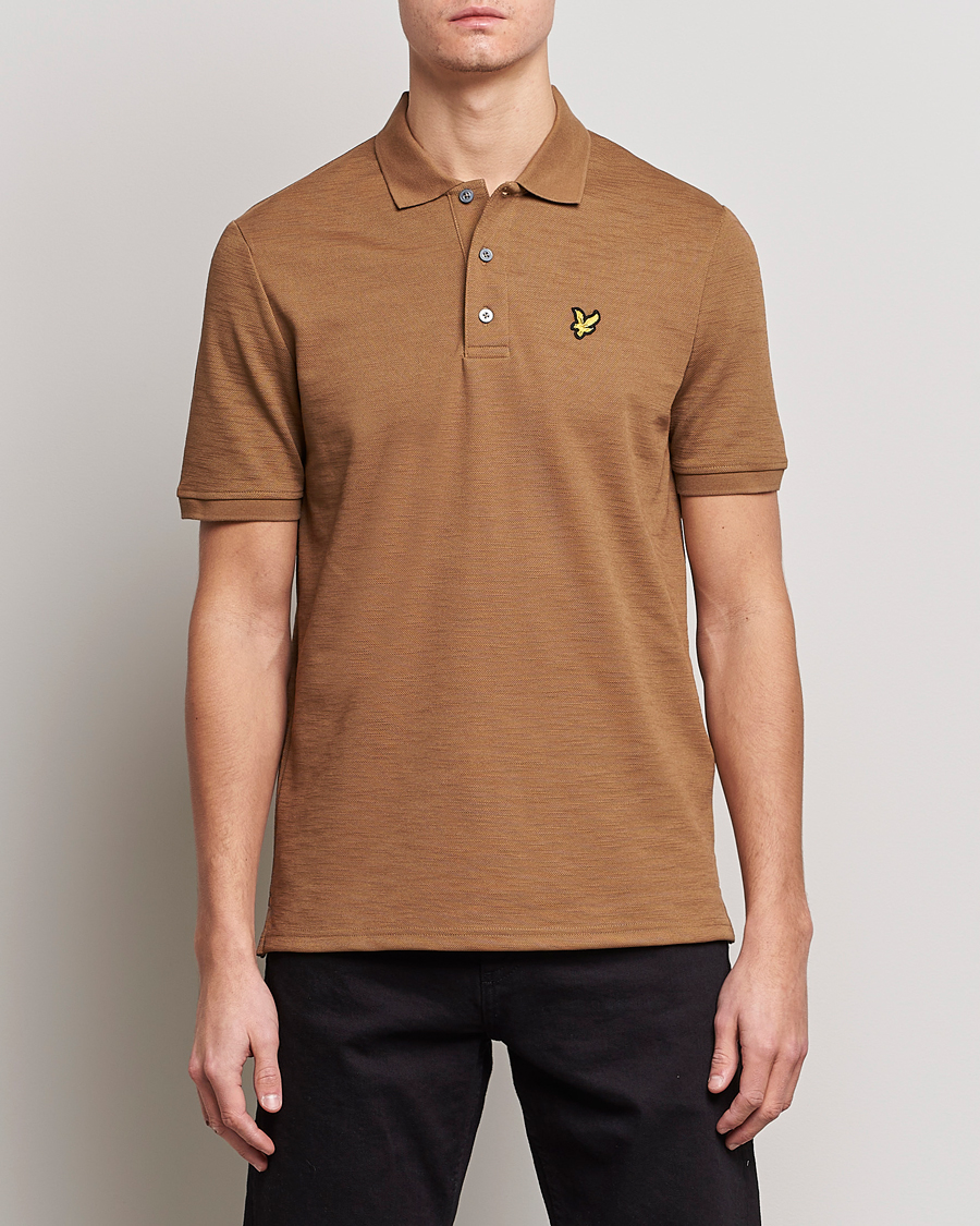Lyle & Scott Chunky Slub Pique Polo Camel Bronze at CareOfCarl.com
