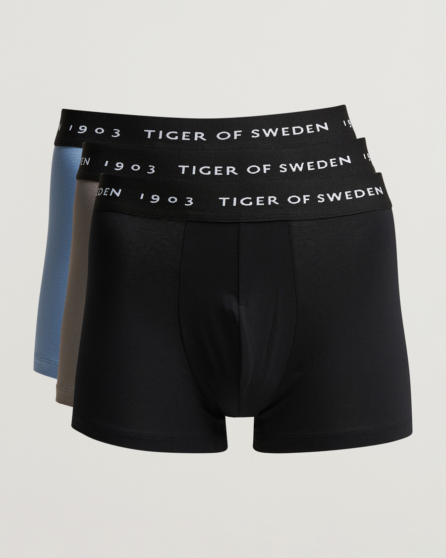 Men | Underwear & Socks | Tiger of Sweden | Hermod 3-Pack Organic Cotton Trunck Light Blue Black