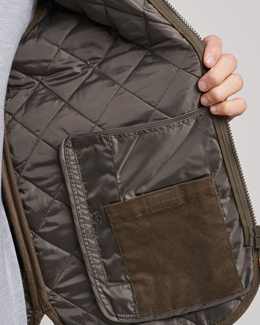 Men | Coats & Jackets | Morris | Teddy Quilted Vest Olive
