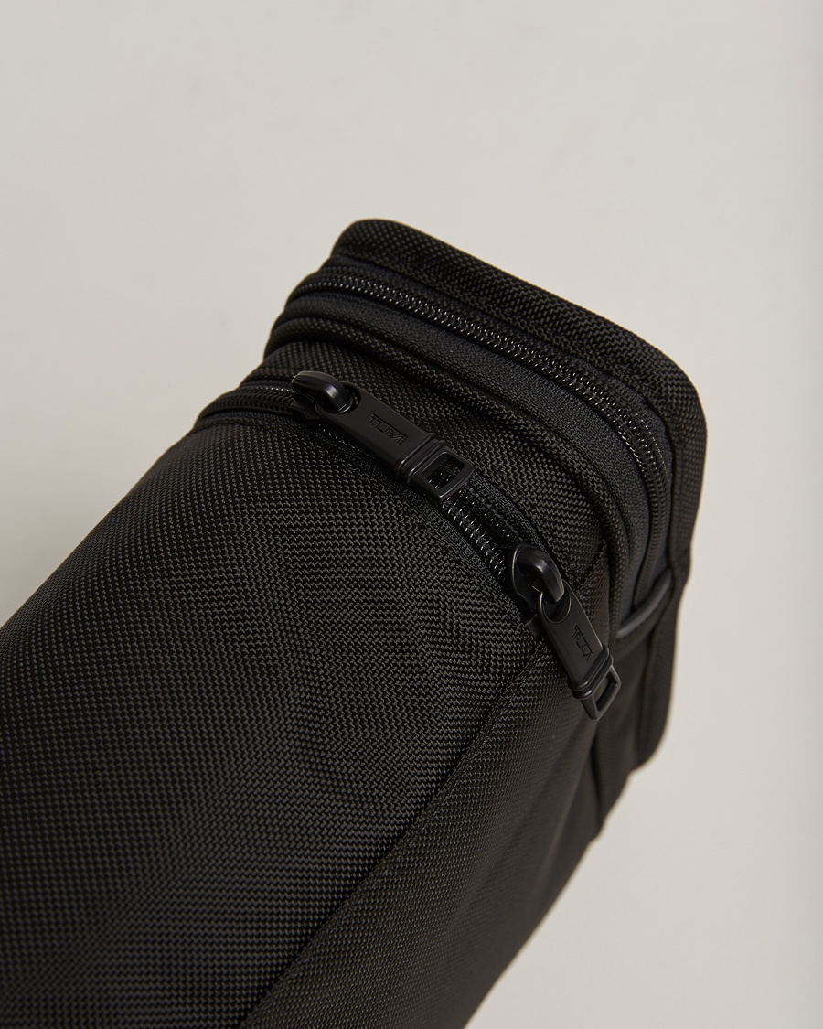 Men | Bags | TUMI | Alpha Hanging Travel Kit Black