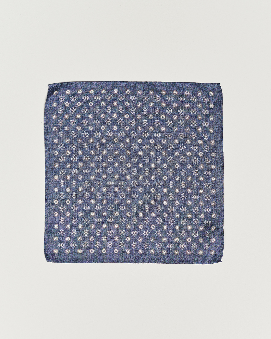 Men | Amanda Christensen Silk Oxford Printed Flower Porcket Square Navy | Amanda Christensen | Silk Oxford Printed Flower Porcket Square Navy