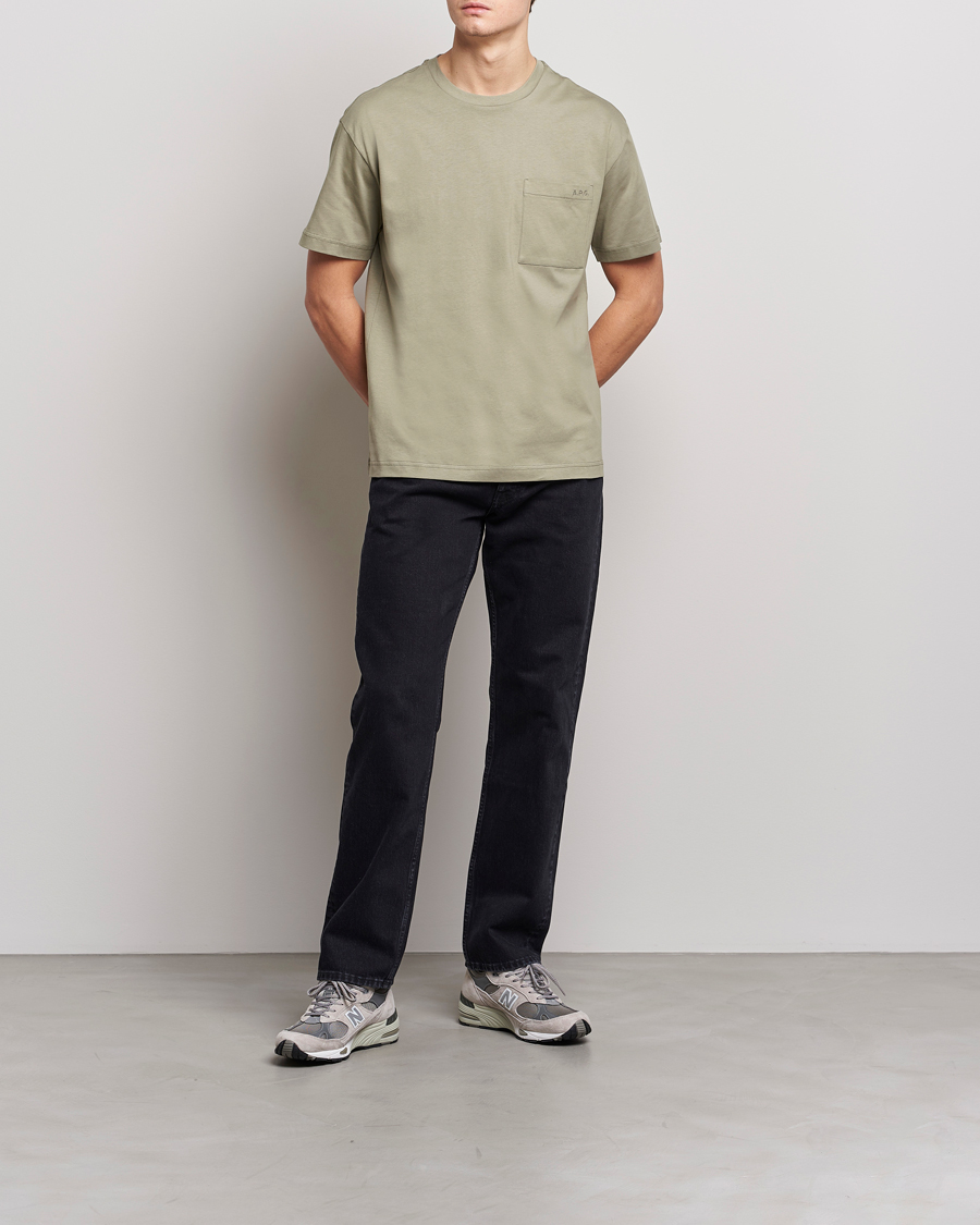 Men | T-Shirts | A.P.C. | Short Sleeve Pocket T-Shirt Light Olive
