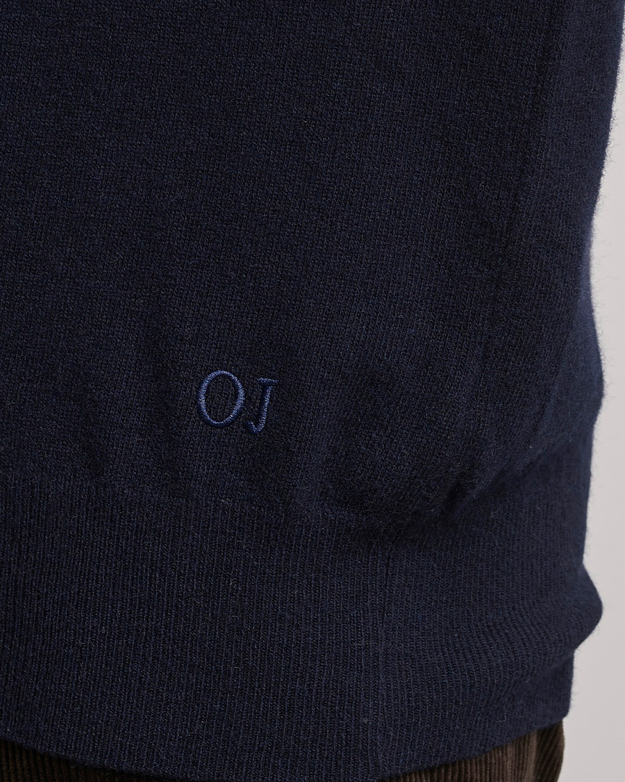 Men | Sweaters & Knitwear | Oscar Jacobson | Gustaf Lambswool Raglan Crew Neck Navy