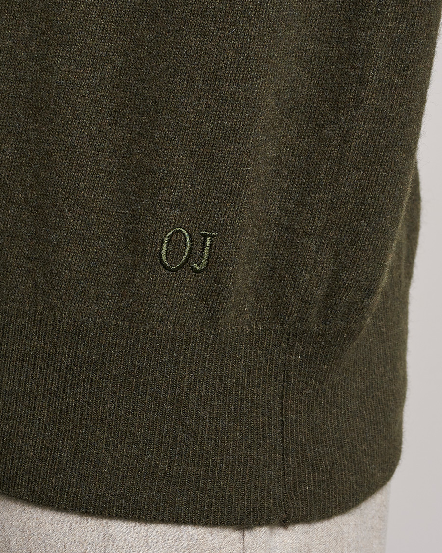 Men | Sweaters & Knitwear | Oscar Jacobson | Gustaf Lambswool Raglan Crew Neck Moss Green