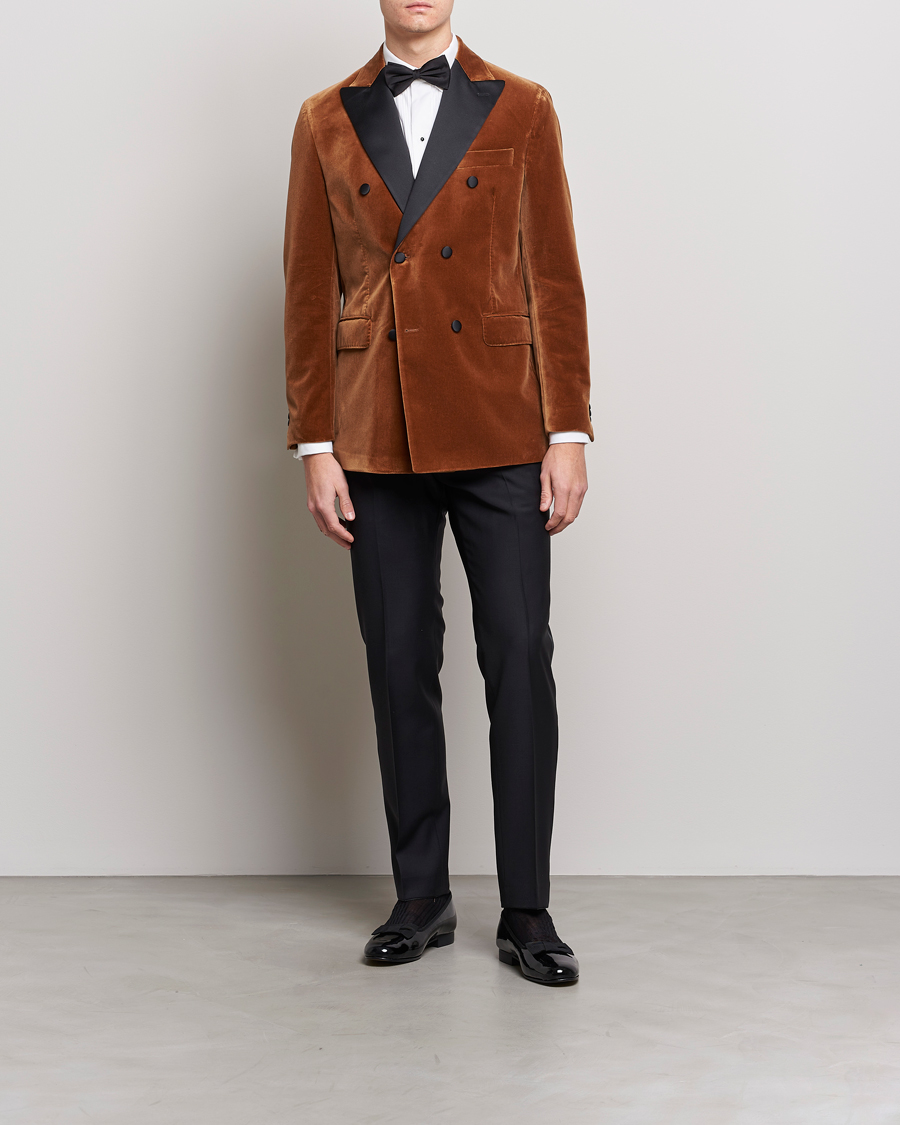 Men | Blazers | Oscar Jacobson | Farris Tuxedo Velvet DB Blazer Brown