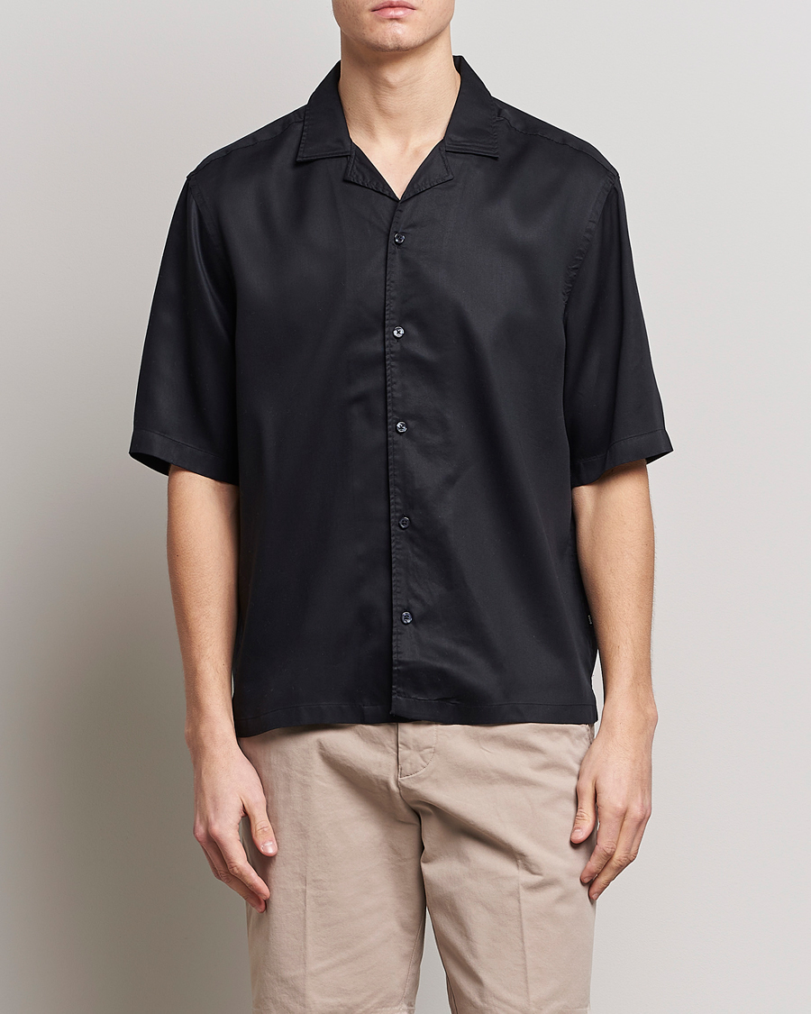 Men | Short Sleeve Shirts | BOSS BLACK | Lars Resort Collar Short Sleeve Black