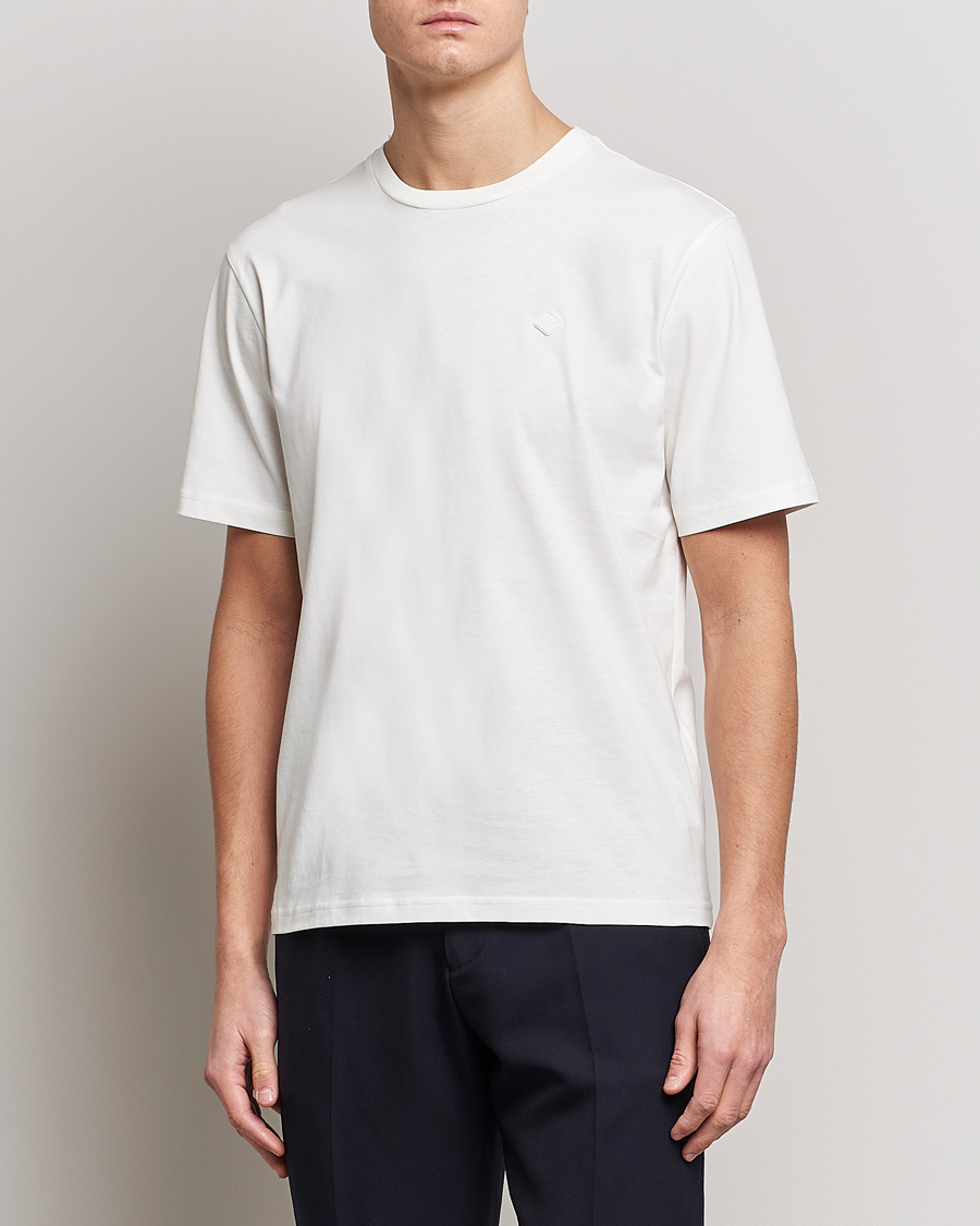 Men | T-Shirts | J.Lindeberg | Dale Organic Cotton Patch T-Shirt Cloud White