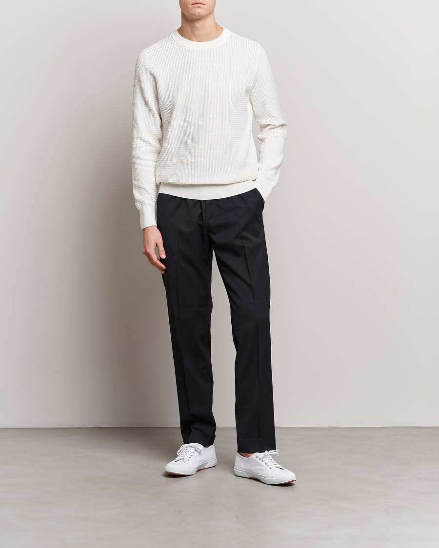 Men | Sweaters & Knitwear | J.Lindeberg | Arthur Structure Organic Cotton Crew Neck Cloud White