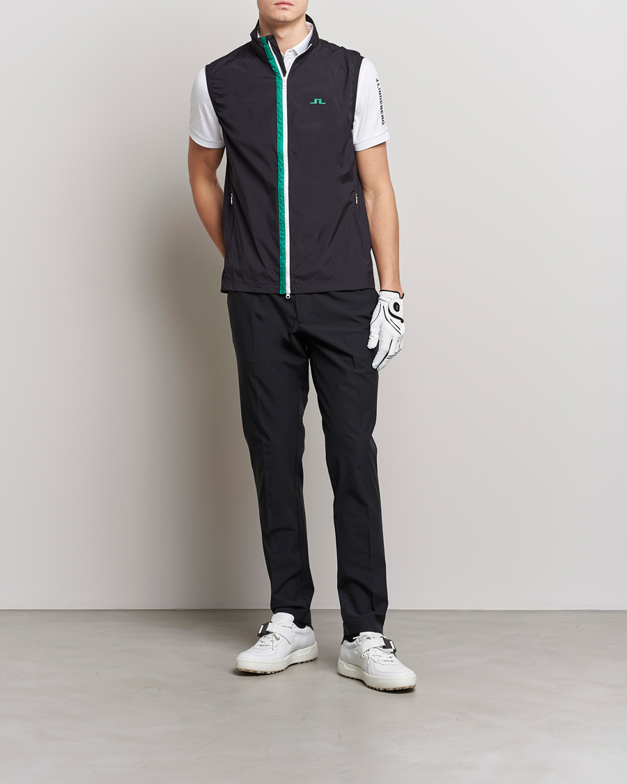 Men | Gilets | J.Lindeberg | Ash Light Packable Vest Rain Forest