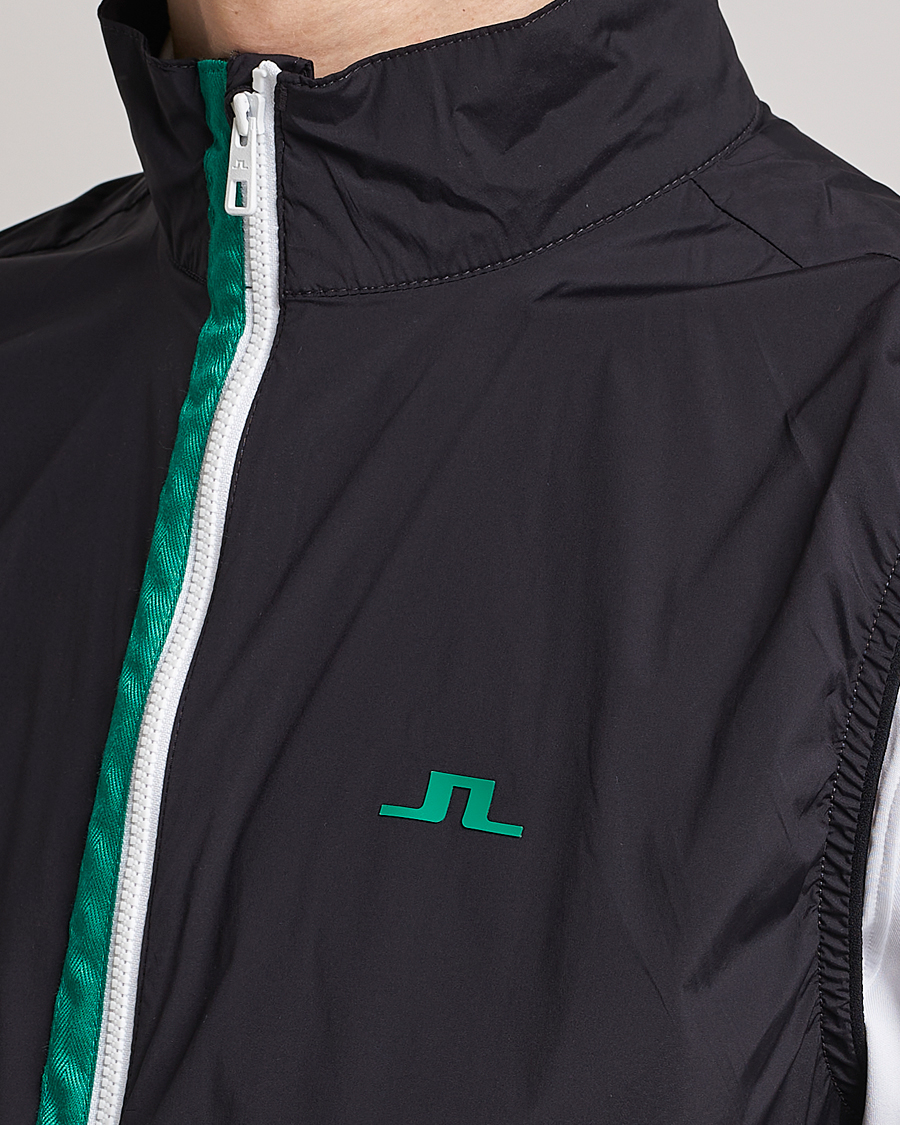 Men | Gilets | J.Lindeberg | Ash Light Packable Vest Rain Forest