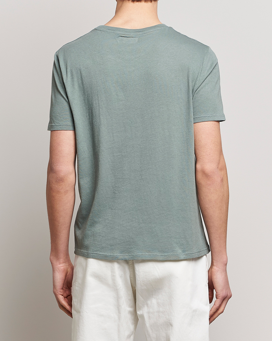 Men | T-Shirts | Merz b. Schwanen | Organic Cotton Washed Crew Neck T-Shirt Green Stone