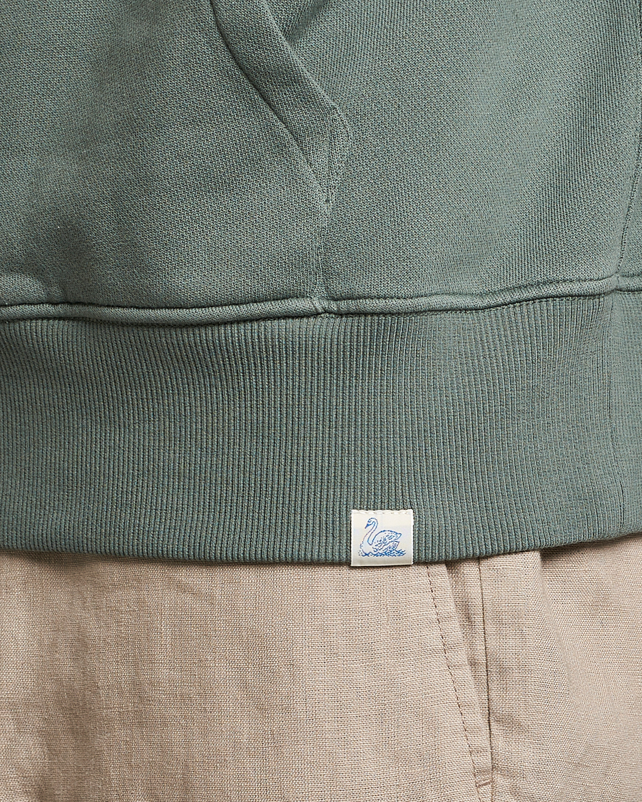 Men | Sweaters & Knitwear | Merz b. Schwanen | Organic Cotton Washed Hoodie Green Stone