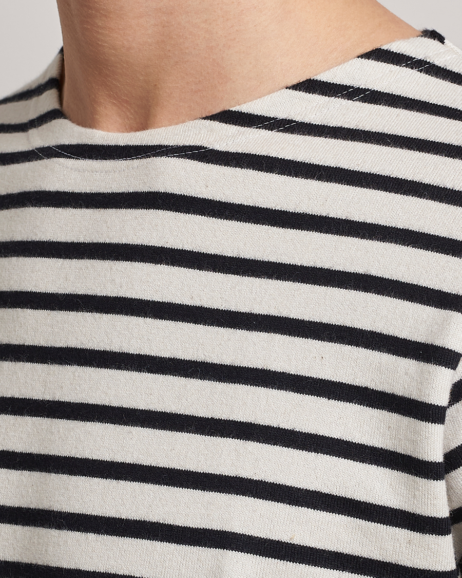 Men | T-Shirts | Nudie Jeans | Charles Sailor Striped Crew Neck Off White/Black
