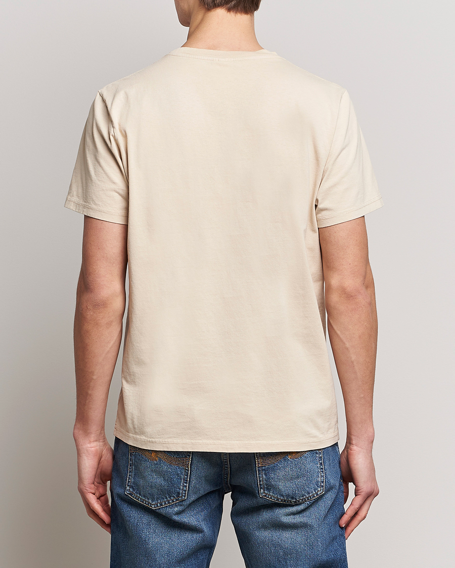 Men | T-Shirts | Nudie Jeans | Roy Logo Crew Neck T-Shirt Cream