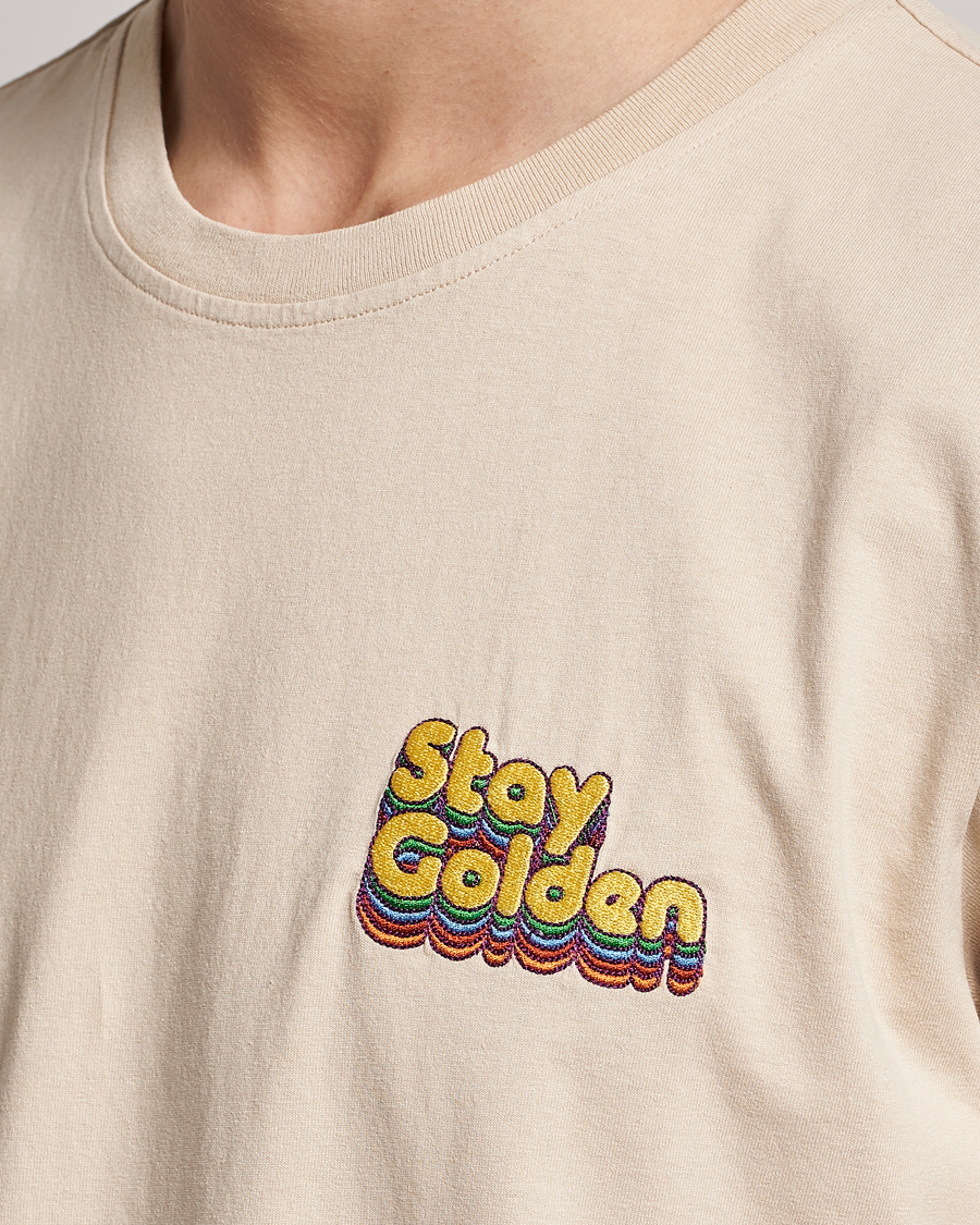 Men | T-Shirts | Nudie Jeans | Roy Logo Crew Neck T-Shirt Cream