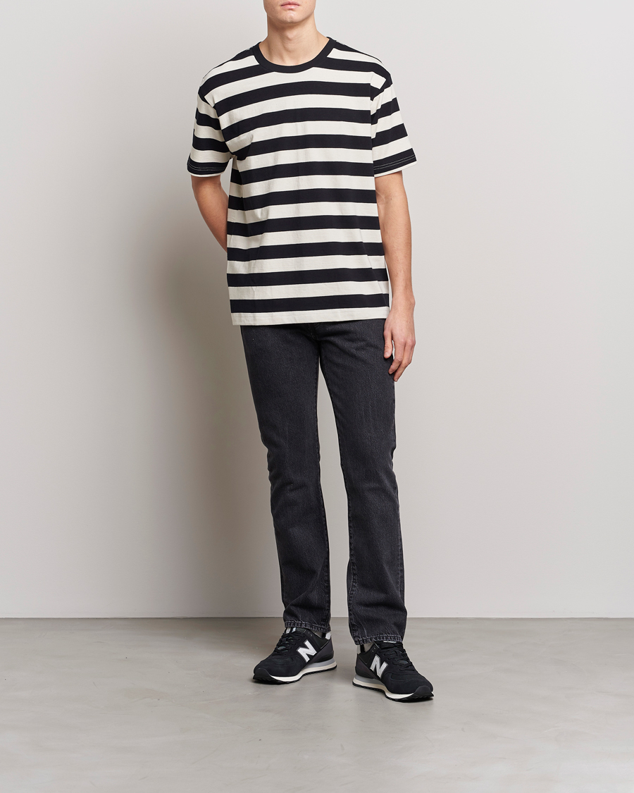 Men | T-Shirts | Nudie Jeans | Uno Blockstripe Crew Neck T-Shirt Off White/Black