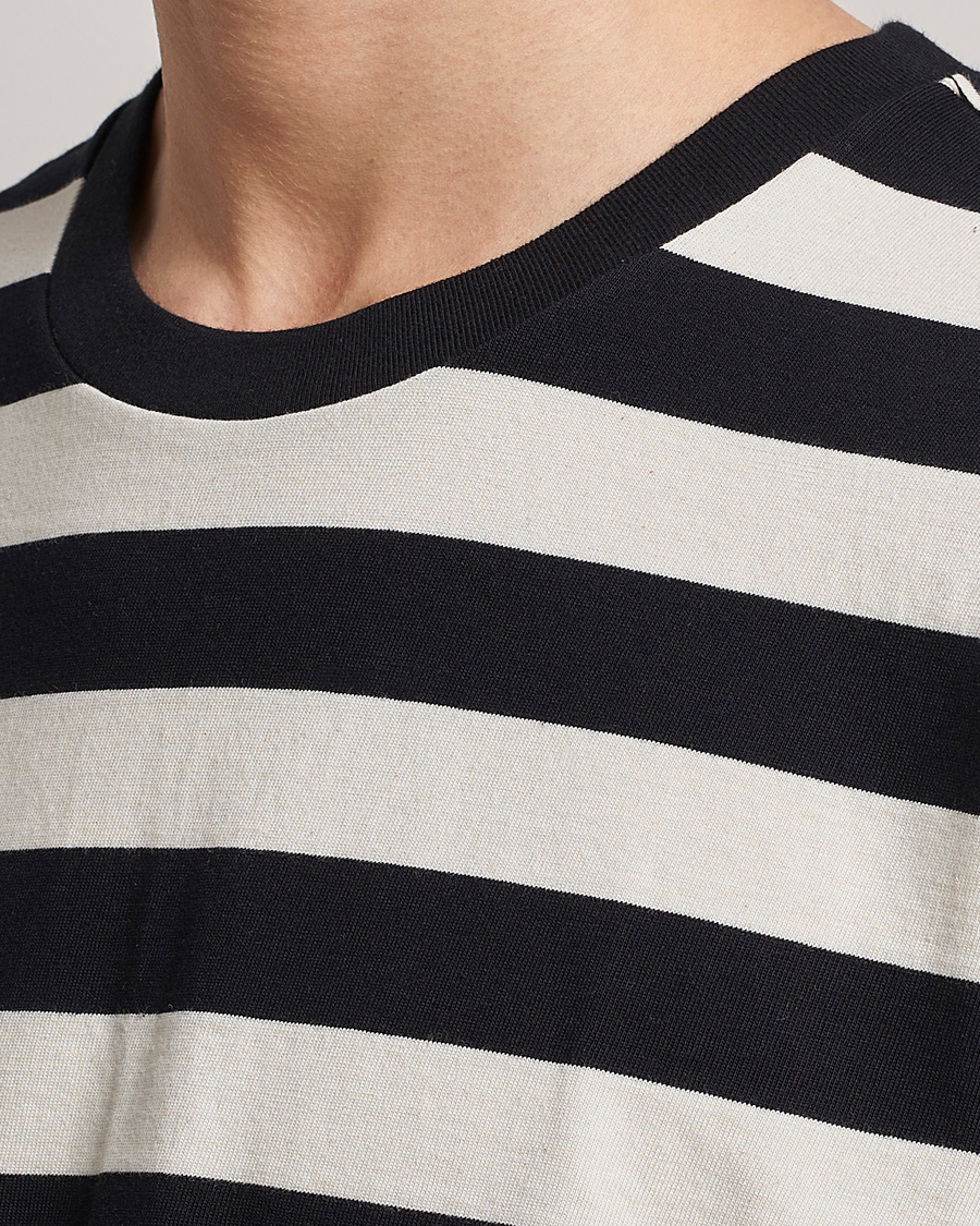 Men | T-Shirts | Nudie Jeans | Uno Blockstripe Crew Neck T-Shirt Off White/Black