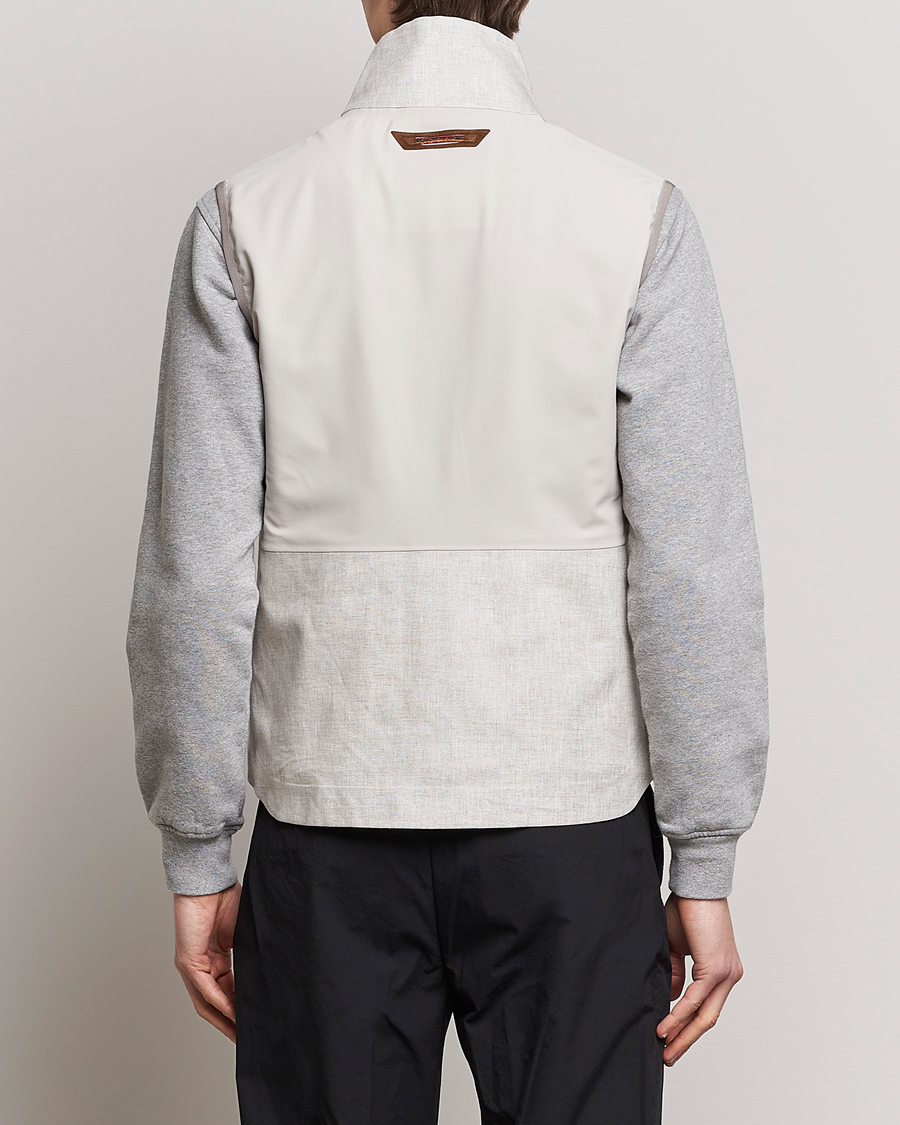 Men | Gilets | SEASE | V-8 Linen Gilet Light Beige