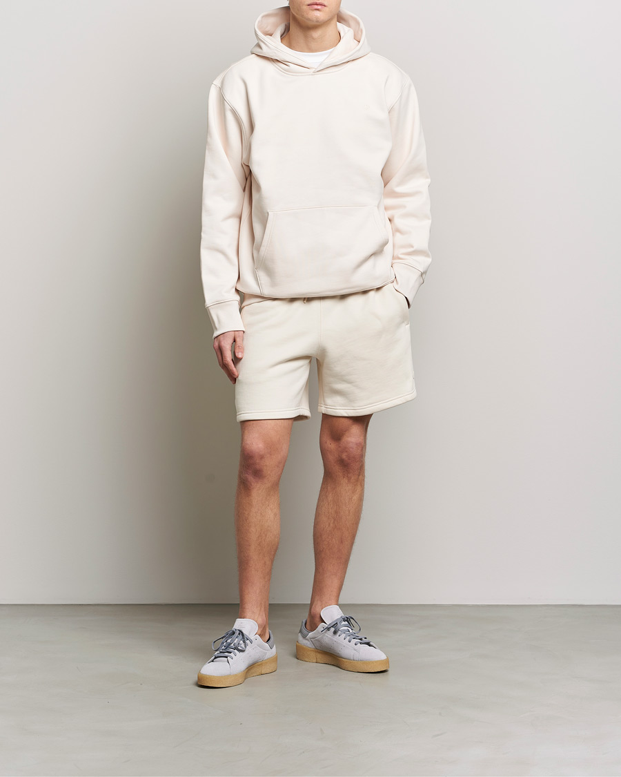 Men | Shorts | adidas Originals | Essential Shorts Won White