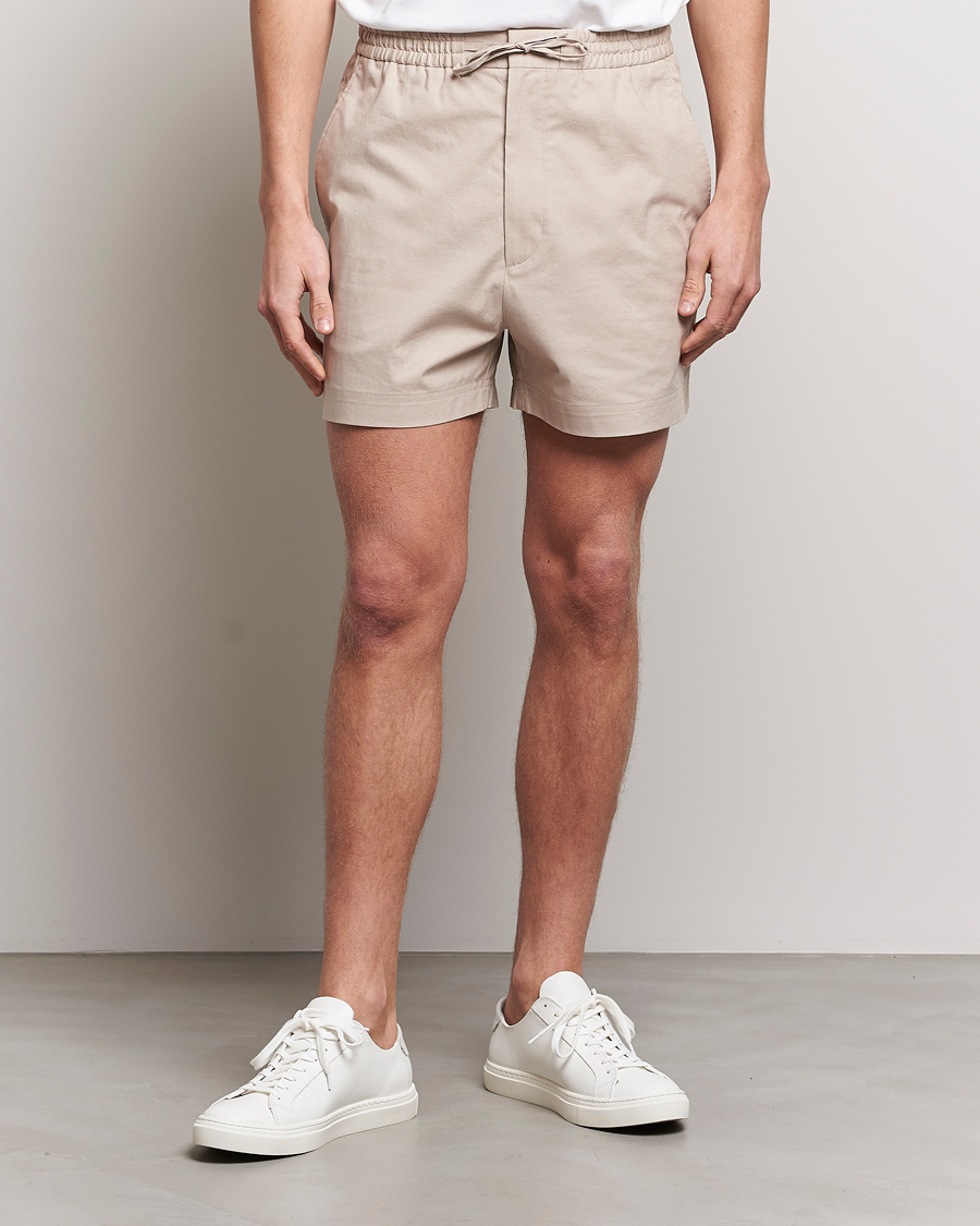 Men | Linen Shorts | Tiger of Sweden | Birch Linen Shorts Cream Sand