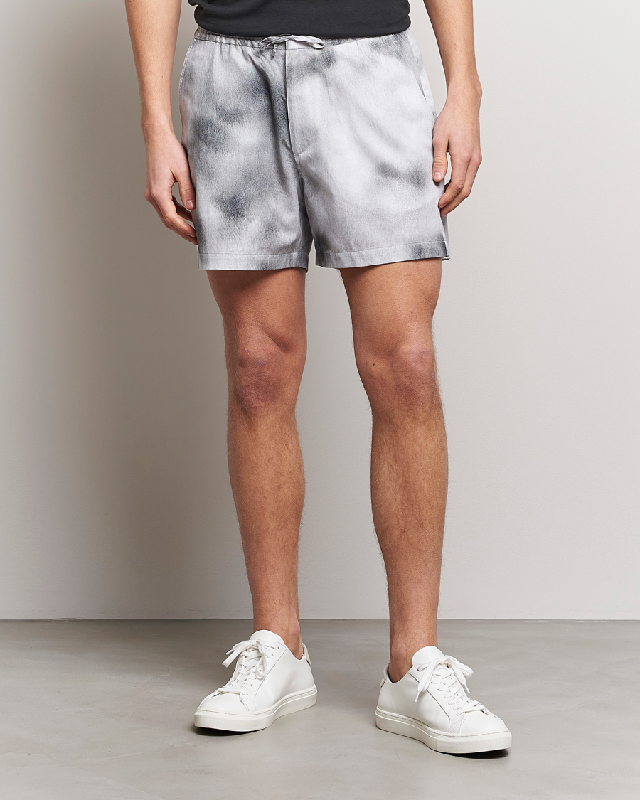 Men | Shorts | Tiger of Sweden | Twolum Printed Shorts Print