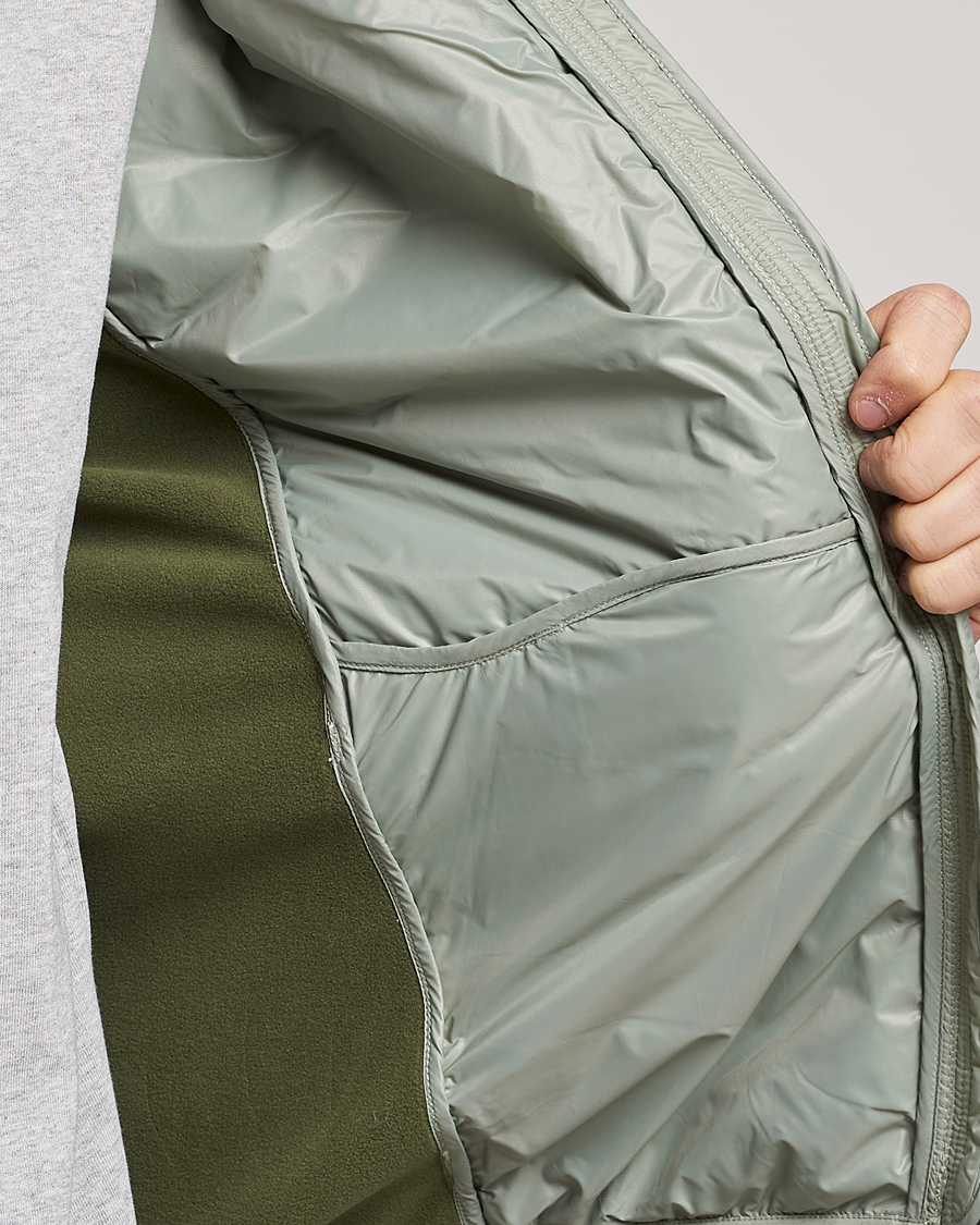 Men | Coats & Jackets | Peak Performance | Helium Hooded Hybrid Limit Green