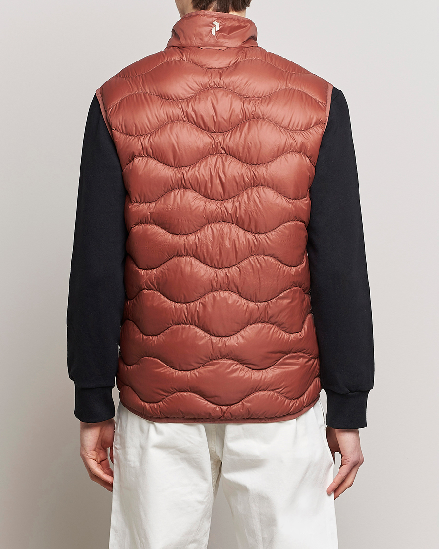 Men | Gilets | Peak Performance | Helium Down Vest Classic Clay