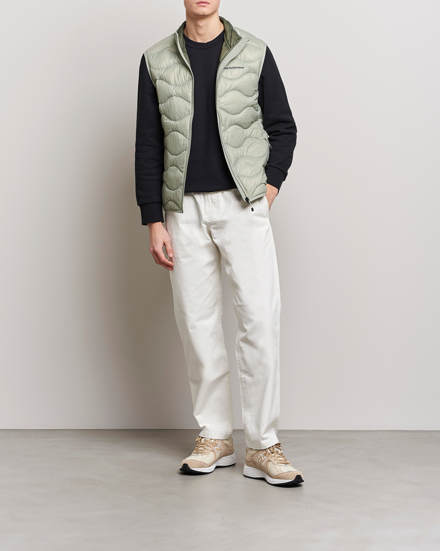 Men | Coats & Jackets | Peak Performance | Helium Down Vest Limit Green
