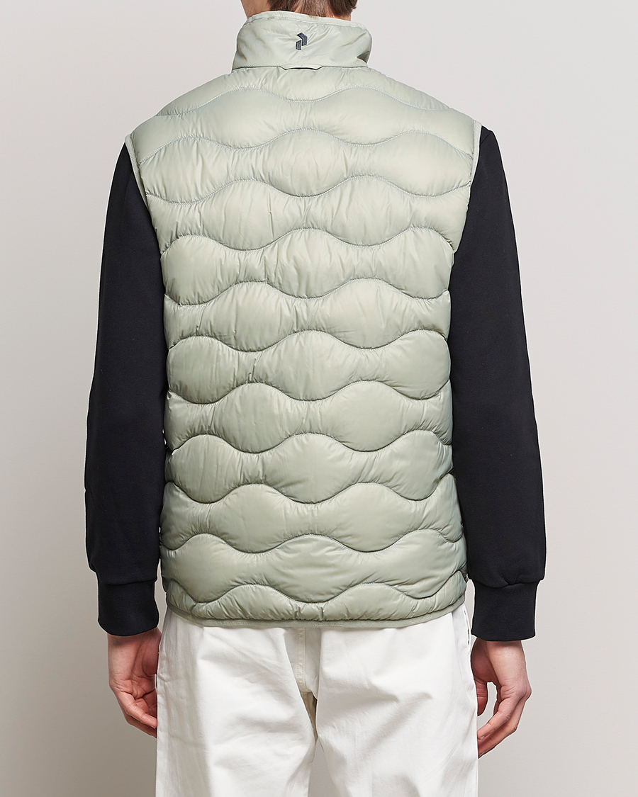 Men | Coats & Jackets | Peak Performance | Helium Down Vest Limit Green
