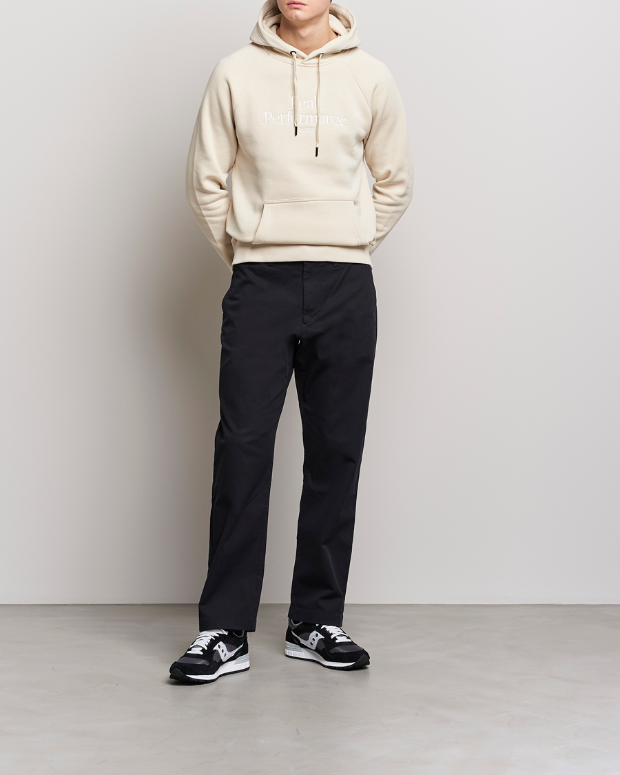 Men | Sweaters & Knitwear | Peak Performance | Original Logo Hoodie Sand Fog