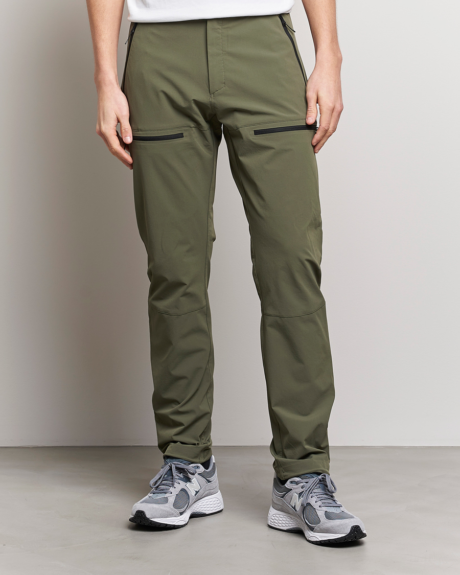 Men | Trousers | Peak Performance | Stretch Trek Pants Pine Needle