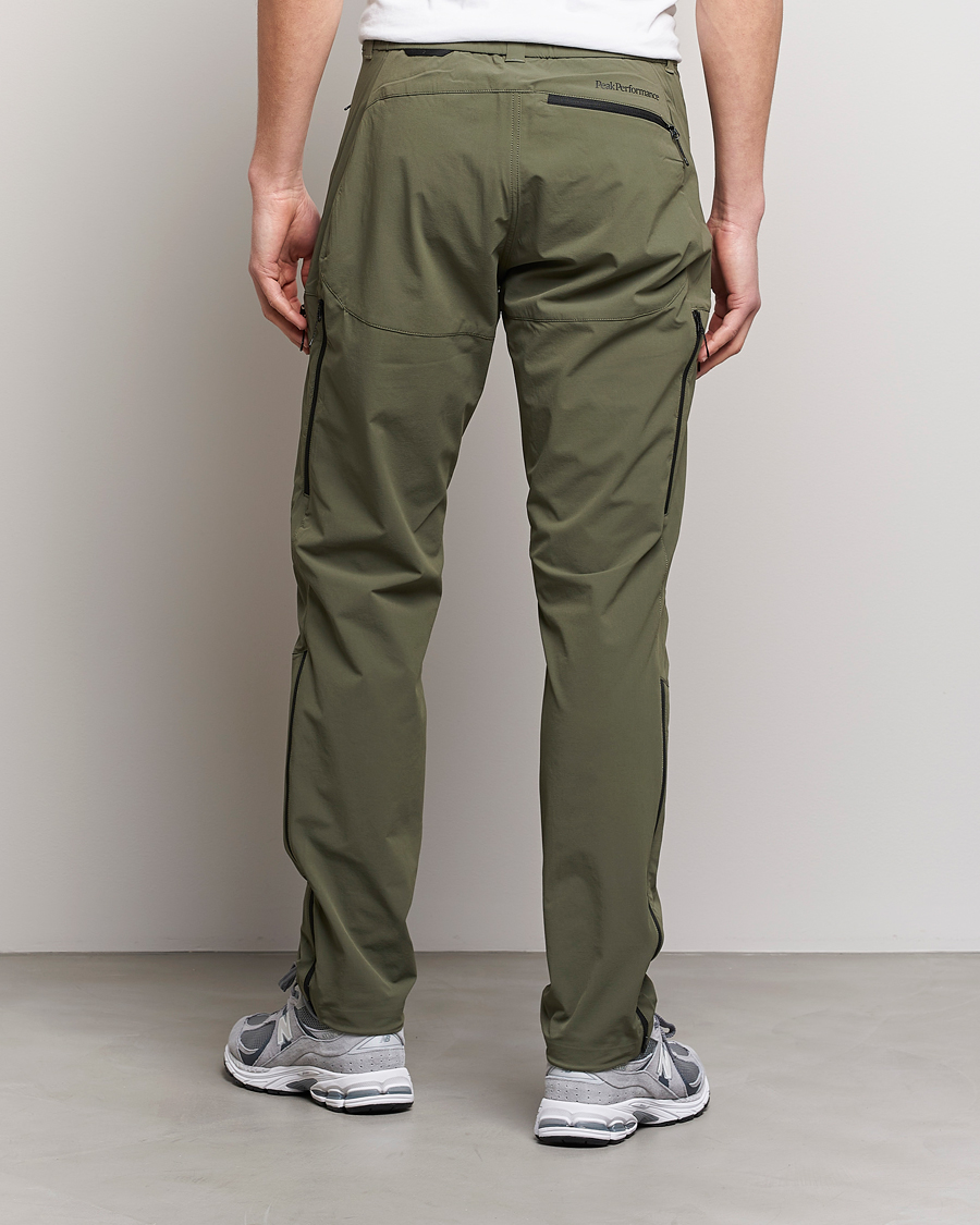 Men | Trousers | Peak Performance | Stretch Trek Pants Pine Needle