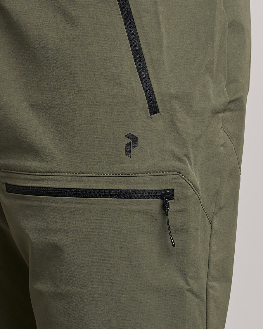 Men | Shorts | Peak Performance | Stretch Drawstring Tech Shorts Pine Needle