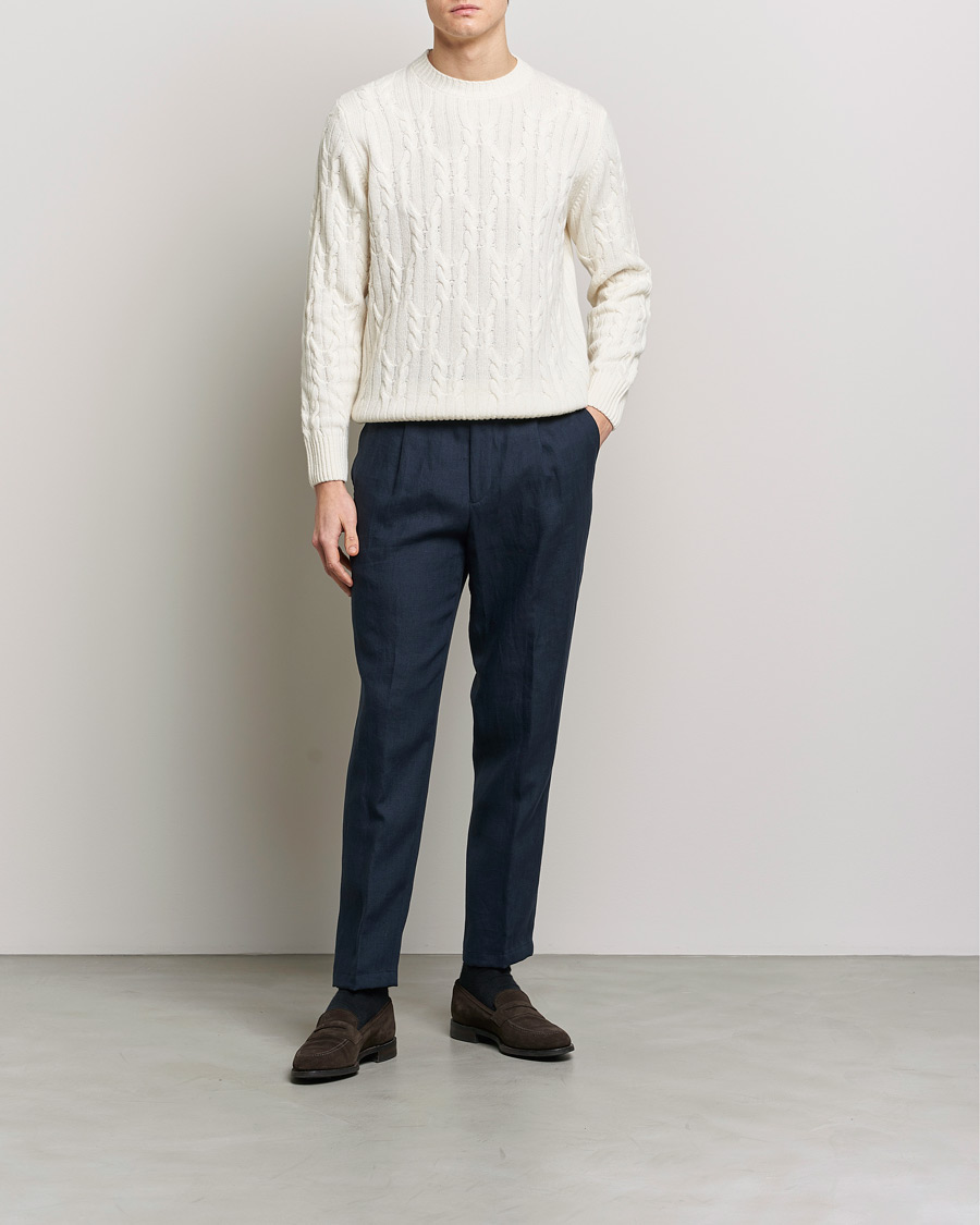 Men | Trousers | Oscar Jacobson | Delon Linen Trousers Navy