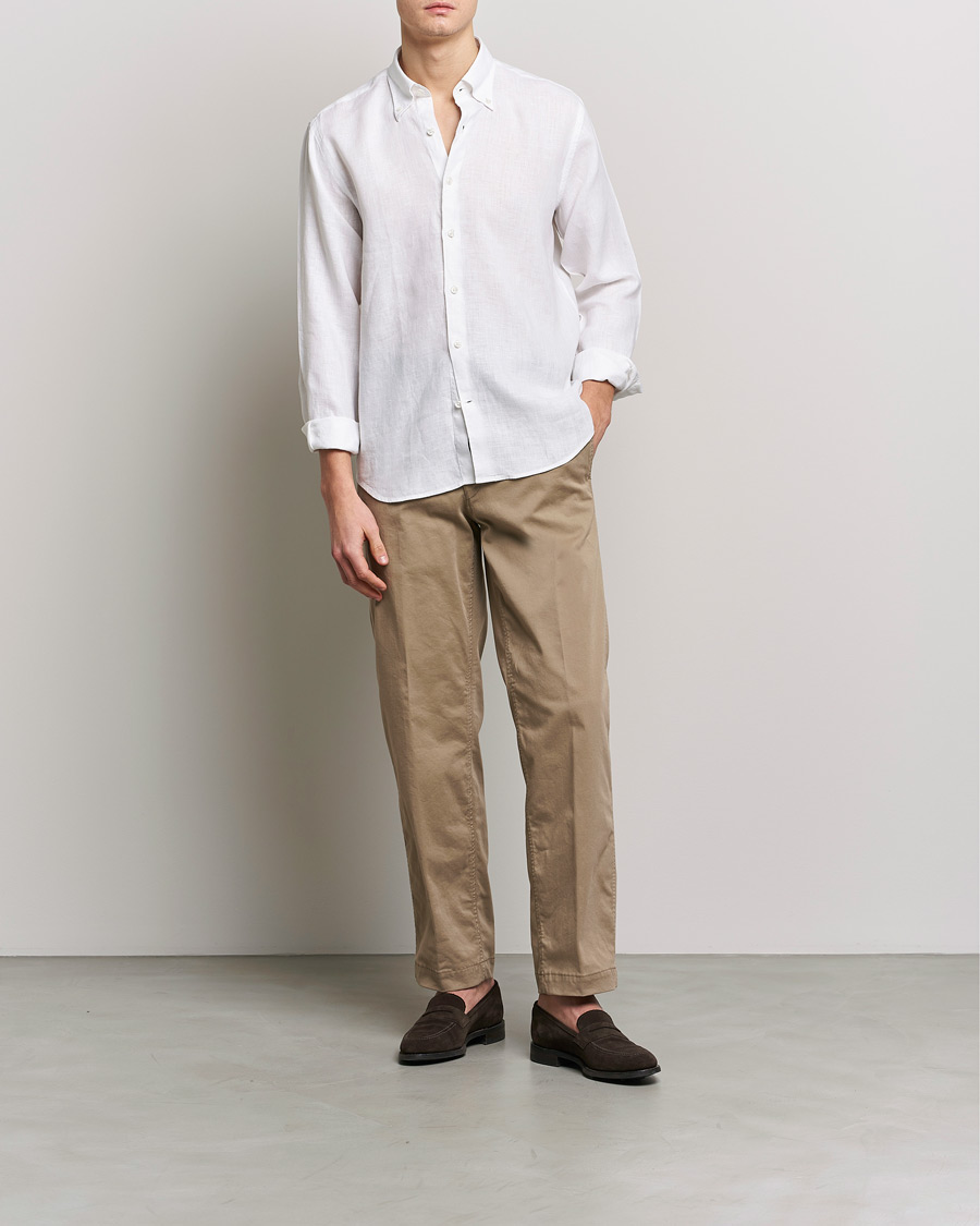 Polo Tan Chinos Tan Pants Blue Shirt White Linen Shirt Beige Pants