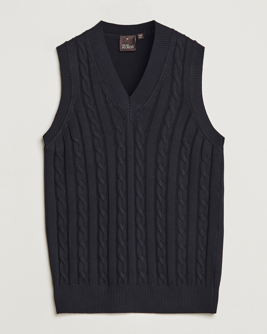 Men | Sweaters & Knitwear | Oscar Jacobson | Lucas Cable Knitted Vest Navy