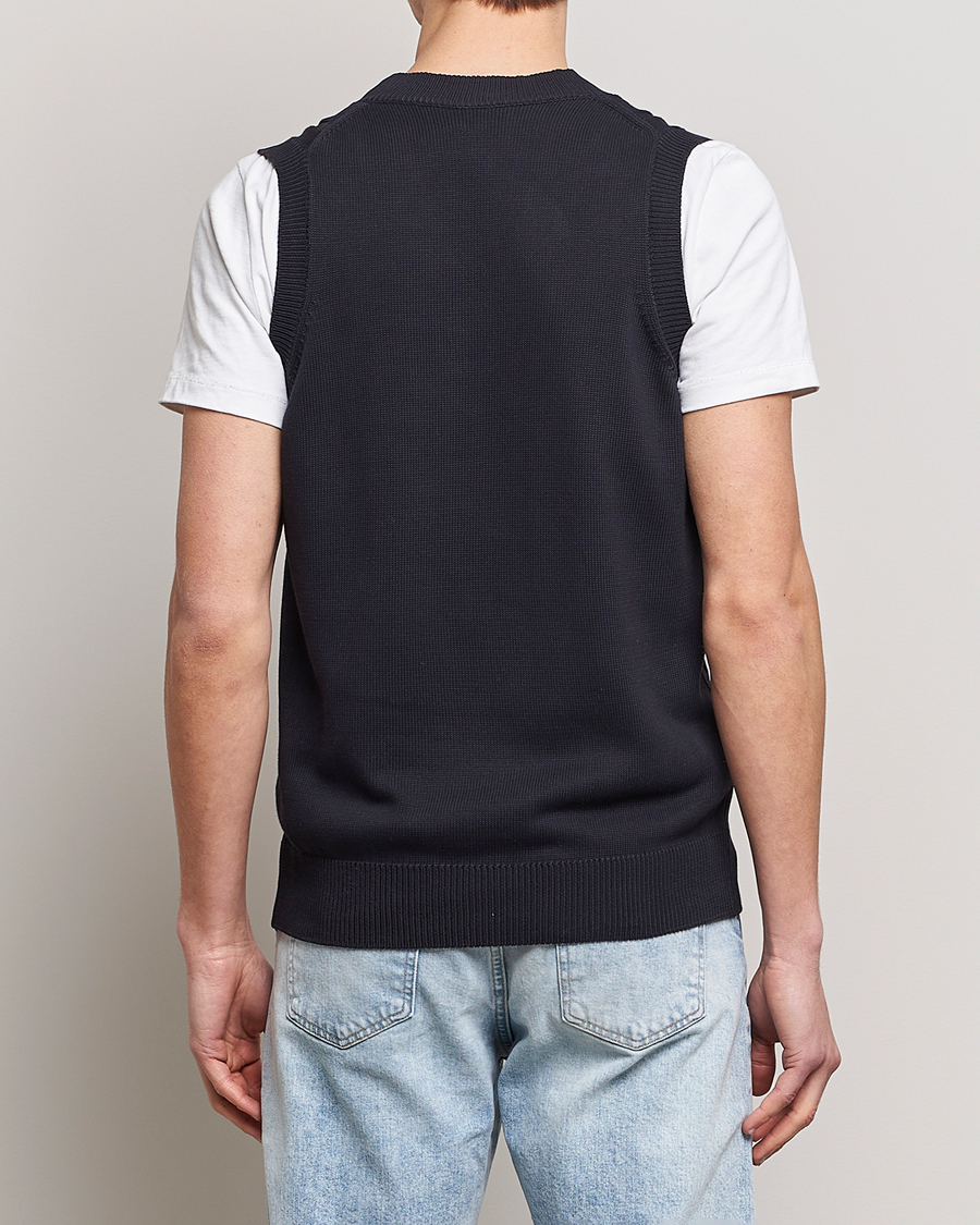 Men | Sweaters & Knitwear | Oscar Jacobson | Lucas Cable Knitted Vest Navy