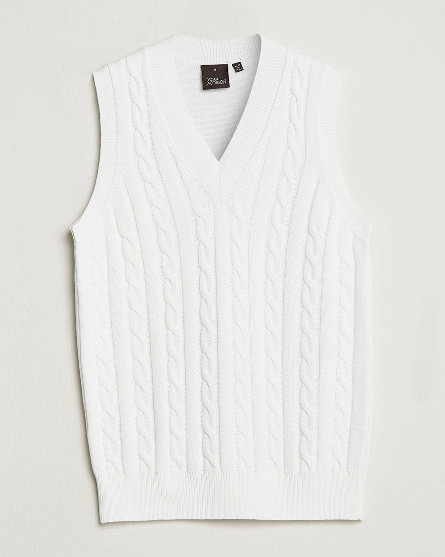Men | Sweaters & Knitwear | Oscar Jacobson | Lucas Cable Knitted Vest White
