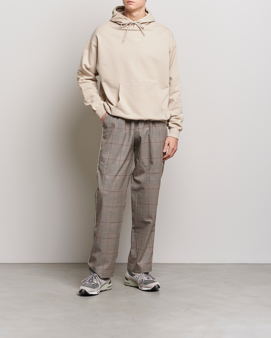 Men | Sweaters & Knitwear | Drôle de Monsieur | Classic NFPM Hoodie Beige