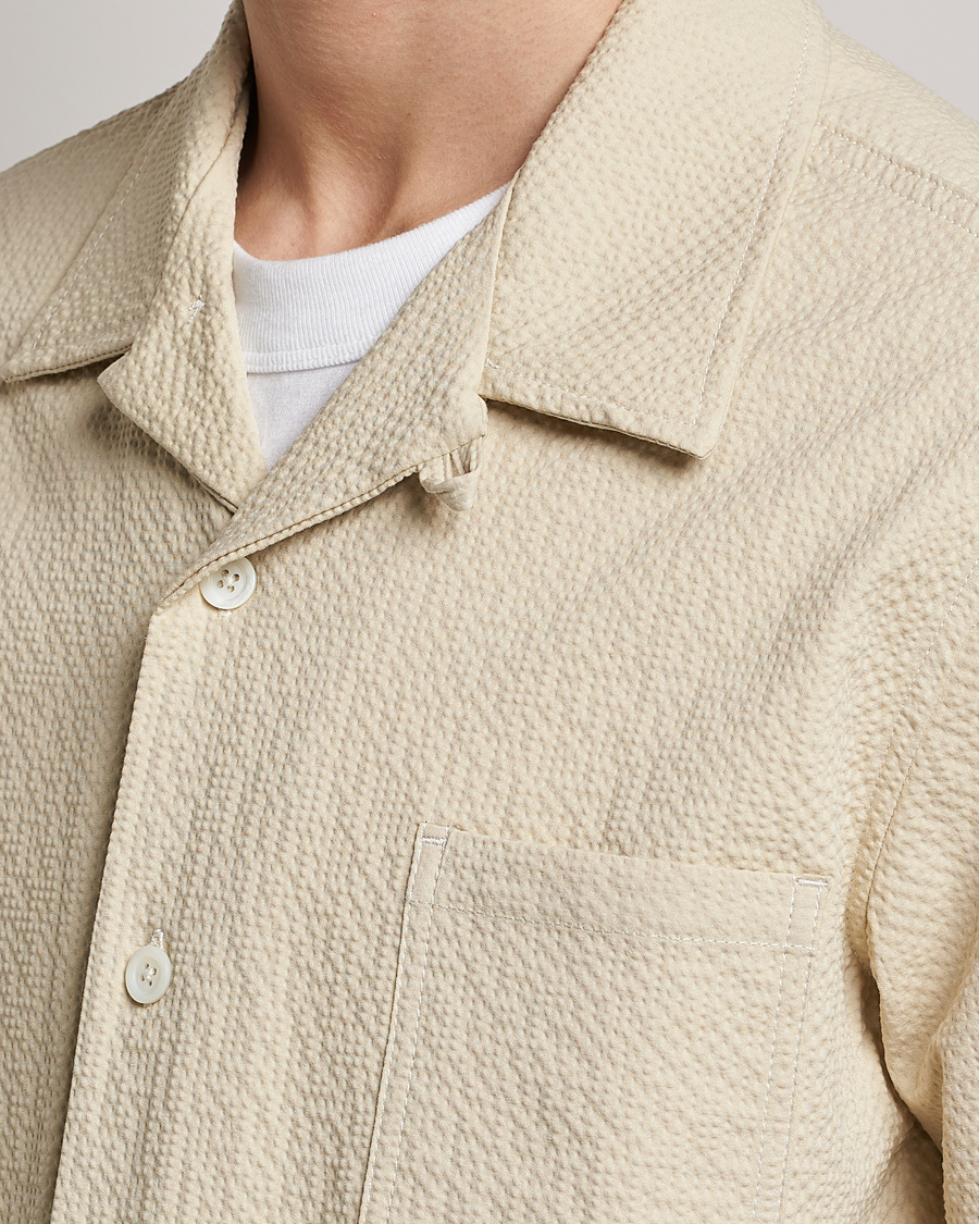 Men | Shirts | Howlin' | Short Sleeve Cotton Seersucker Shirt Ecru