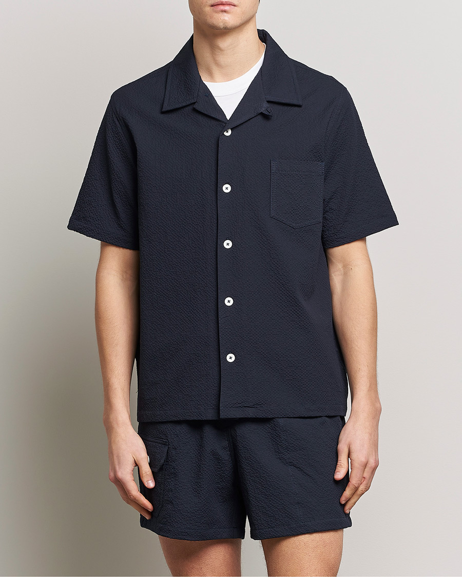 Men | Shirts | Howlin' | Short Sleeve Cotton Seersucker Shirt Navy