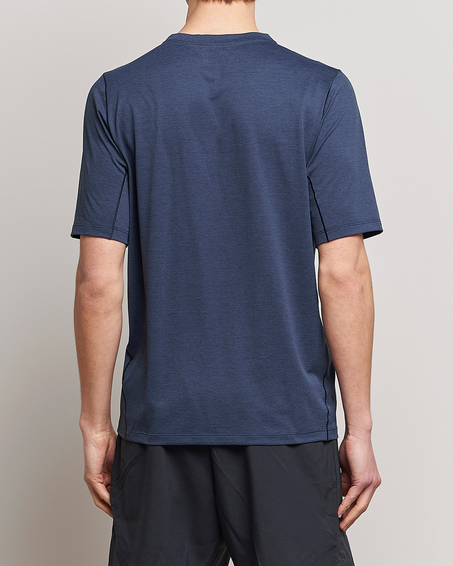 Men | T-Shirts | Arc'teryx | Cormac Crew Neck Tee Black Sapphire Heather